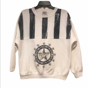 Variety Vintage White Sweatshirt Graphic Design Pullover Size Medium New Blues